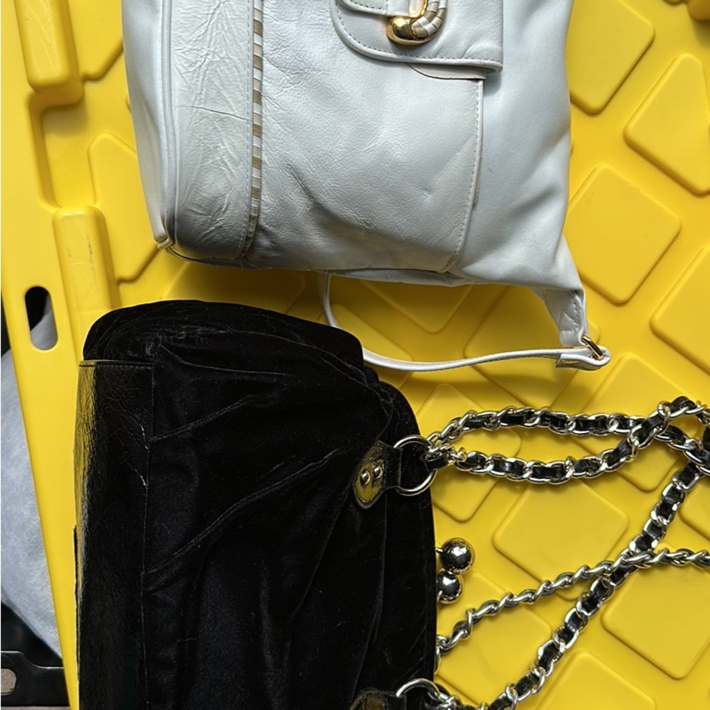 Brand new handbags 35 dollars each